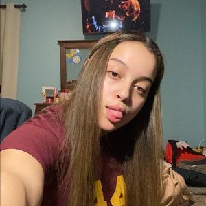 Meet your Posher, Brianna